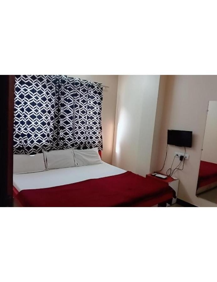 Hotel Adarsh, Ujjain Ngoại thất bức ảnh