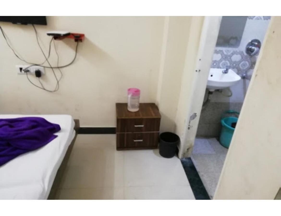 Hotel Adarsh, Ujjain Ngoại thất bức ảnh