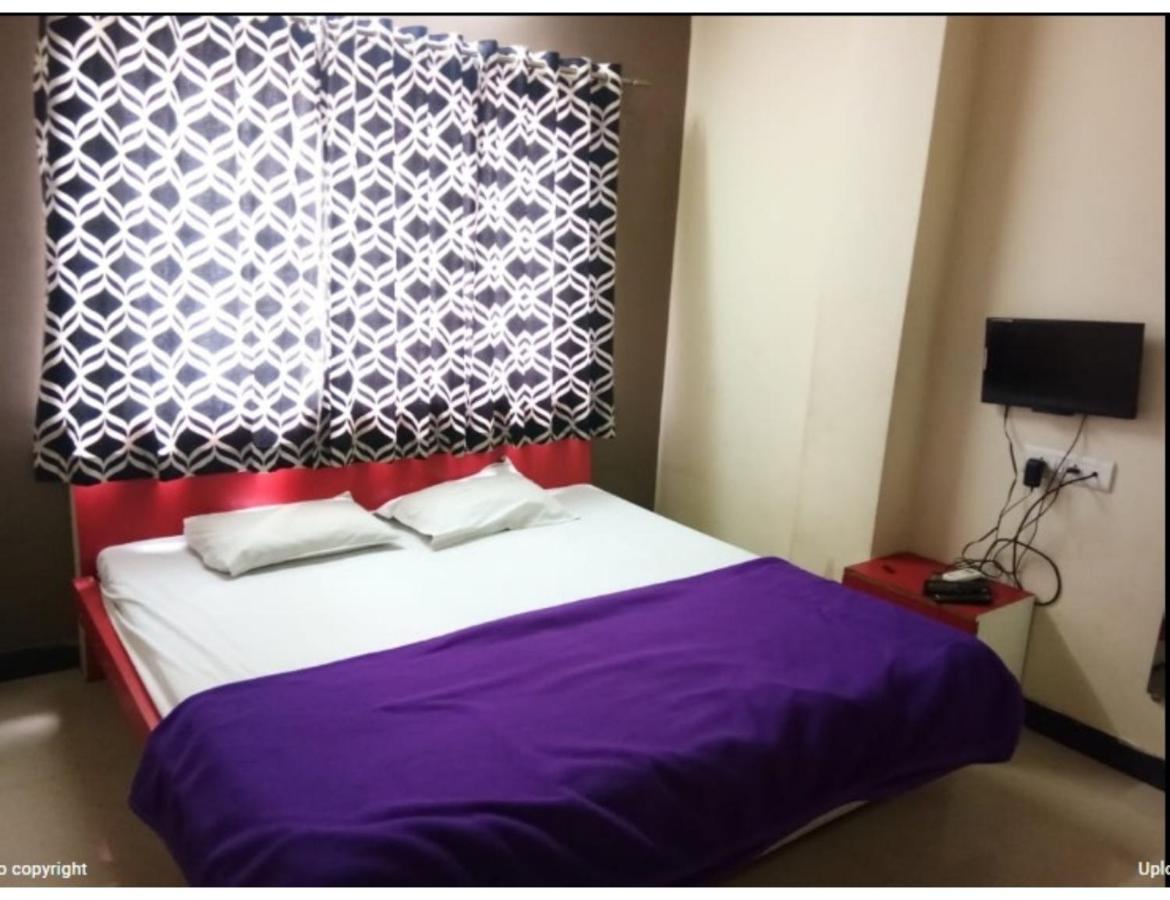 Hotel Adarsh, Ujjain Ngoại thất bức ảnh
