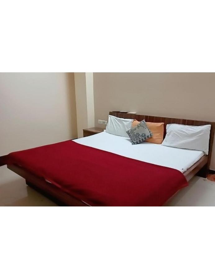 Hotel Adarsh, Ujjain Ngoại thất bức ảnh